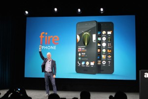 Amazon-ahead-of-the-release-of-Google-Project-Tango-Fire-Phone-i-look.net(1)