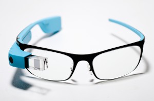 Babak-Parviz-Smart-glasses-from-Google-will-not-necessarily-revolution-i-look.net