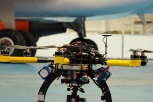 Easyjet-plans-to-use-the-AR-Drone-and-maintenance-i-look.net