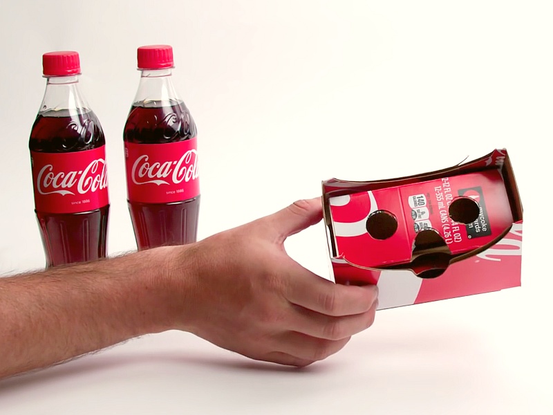 Virtual-Reality-Headset-from-Coke-box