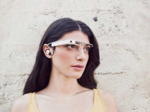 Google будет бесплатно менять Google Glass старой версии на новые